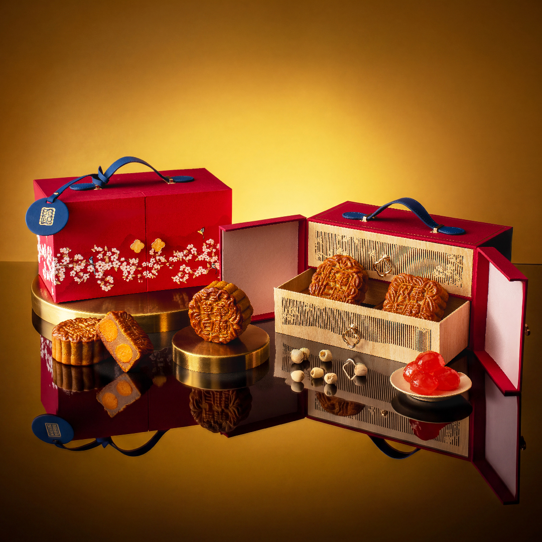 Millennium Mooncakes by award-winning Hua Ting - Exclusive 35% Discount